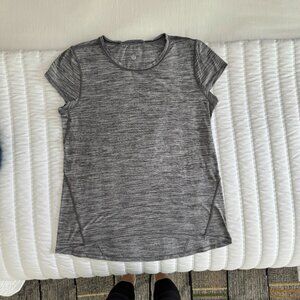 Bundle of 3 women's t-shirts